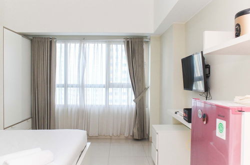 Photo 13 - Best Deal Studio The Springlake Summarecon Apartment Near Mall