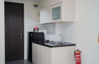 Photo 2 - Warm And Cozy Studio Bintaro Icon Apartment