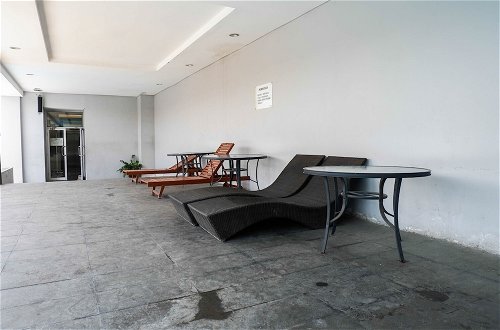 Photo 13 - Calm And Relaxing Studio At Puri Mas Apartment