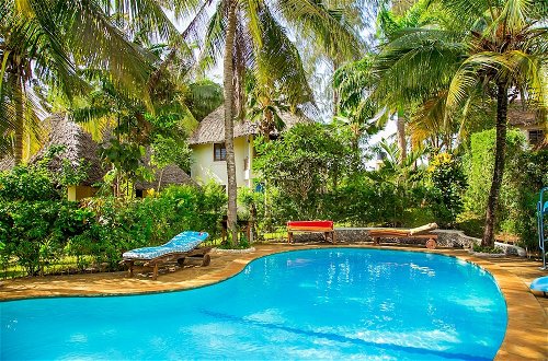 Photo 11 - Impeccable 2- Bedroom Cottage in Diani Beach, Galu