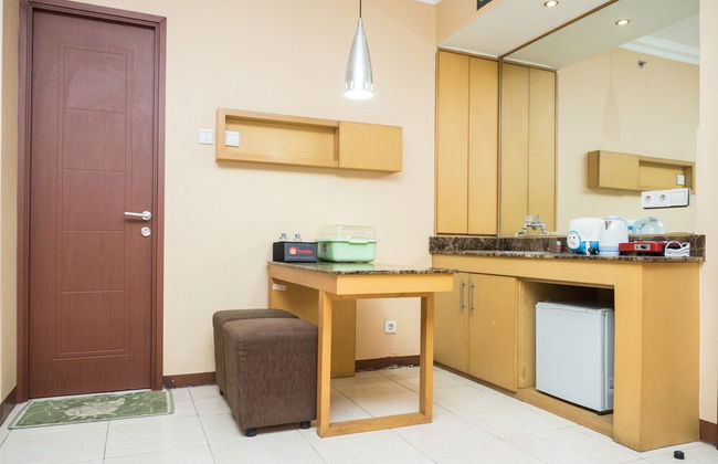 Spacious Studio Room at Grand Setiabudi Apartment - Foto 10