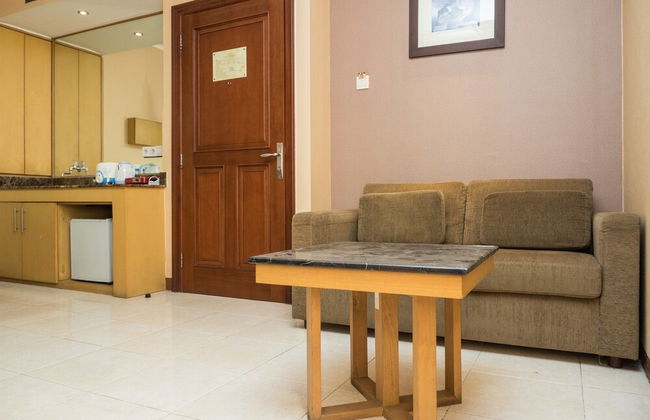 Spacious Studio Room at Grand Setiabudi Apartment - Foto 11