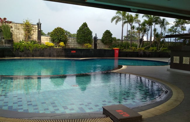 Spacious Studio Room at Grand Setiabudi Apartment - Foto 28