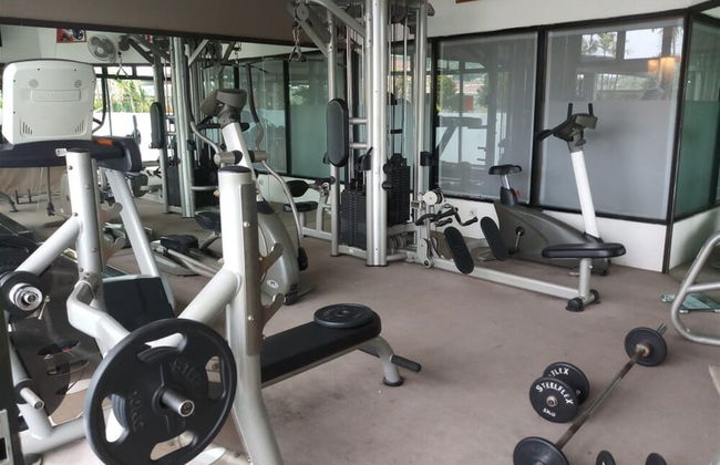 Spacious Studio Room at Grand Setiabudi Apartment - Foto 35