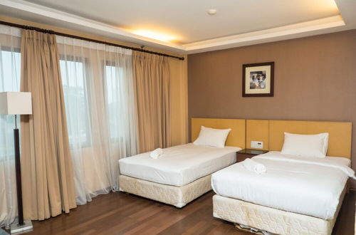 Foto 6 - Spacious Studio Room at Grand Setiabudi Apartment