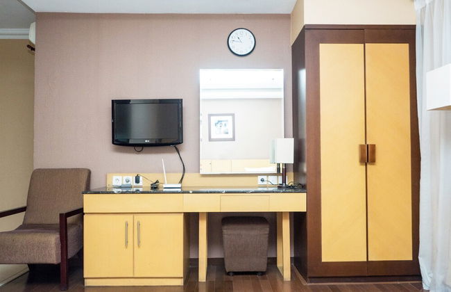 Spacious Studio Room at Grand Setiabudi Apartment - Foto 18