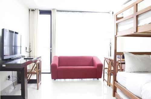 Photo 12 - Compact Studio Room at Beverly Dago Apartment near ITB