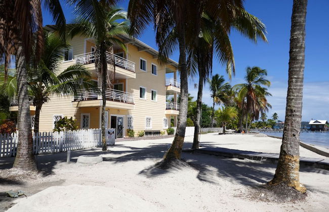 Kevin Condos - Photo 1