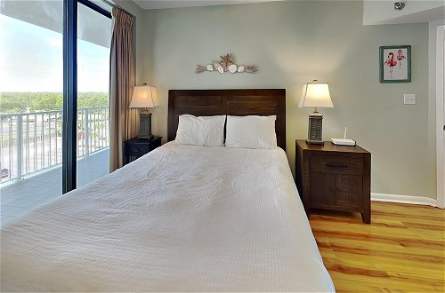 Foto 3 - Pelican Pointe by Southern Vacation Rentals