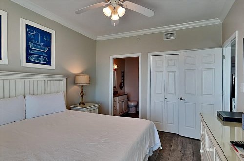 Foto 17 - Crystal Shores by Southern Vacation Rentals