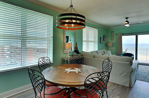 Foto 69 - Crystal Shores by Southern Vacation Rentals