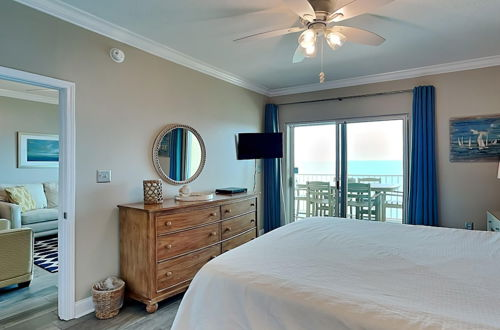 Foto 16 - Crystal Shores by Southern Vacation Rentals