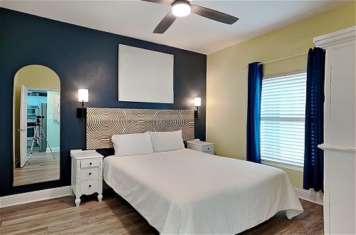 Foto 11 - Crystal Shores by Southern Vacation Rentals