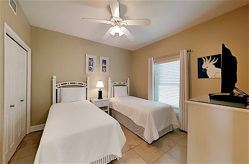 Photo 9 - Crystal Shores by Southern Vacation Rentals