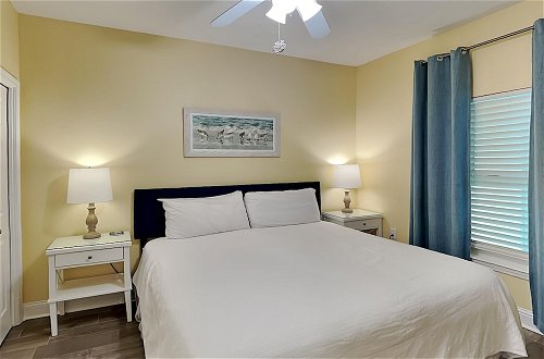 Photo 7 - Crystal Shores by Southern Vacation Rentals