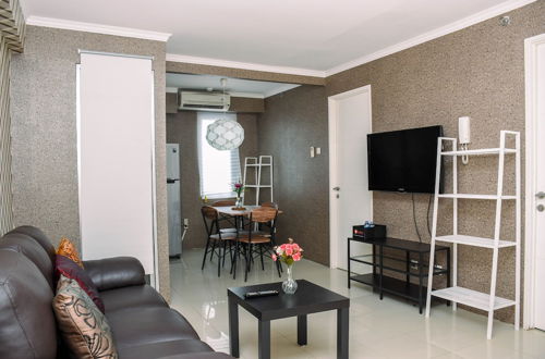 Photo 17 - Spacious and Comfortable 2BR at Bassura City Apartment near Mall