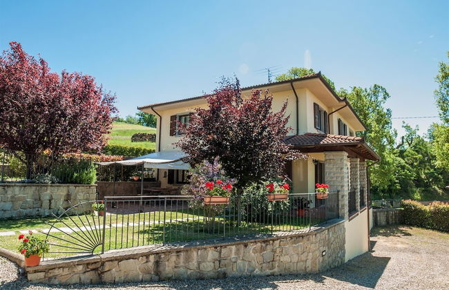 Wonderful Villa With Private Pool in the Heart of Tuscany - Photo 28