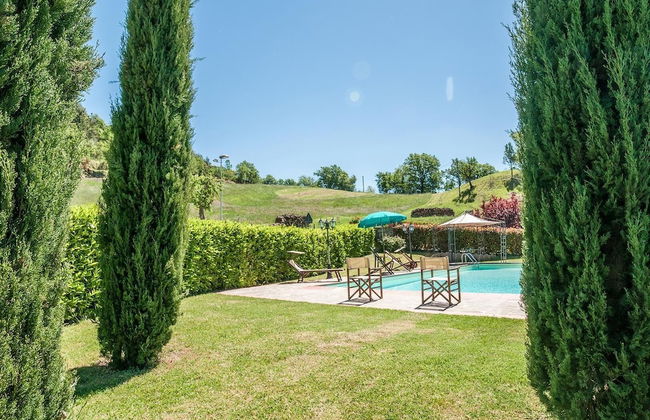 Wonderful Villa With Private Pool in the Heart of Tuscany - Photo 14
