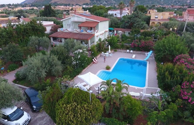 Panoramic Apartment in Villa With Pool and Garden Wi-fi - Foto 7