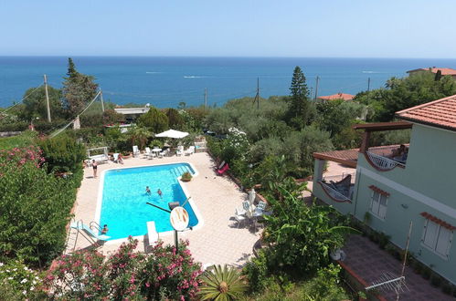 Photo 10 - Panoramic Apartment in Villa With Pool and Garden Wi-fi