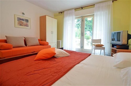 Foto 7 - Apartment Rojnic - 3 Bedrooms Apartment