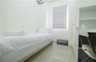 Photo 2 - Tranquil 2BR @ Green Pramuka Apartment