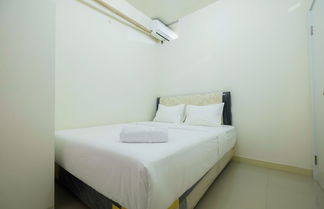 Photo 3 - Tranquil 2BR @ Green Pramuka Apartment