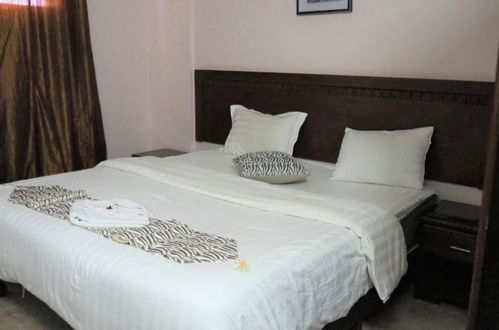 Photo 7 - Alfawanees Hotel Apartments