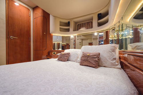 Foto 5 - Luxury Yacht Hotel