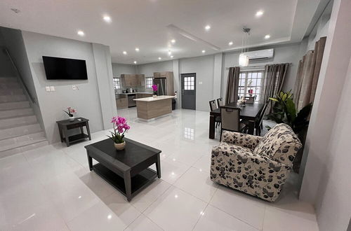 Photo 5 - Glencoe Townhome With Loft Jacuzzi and Pool