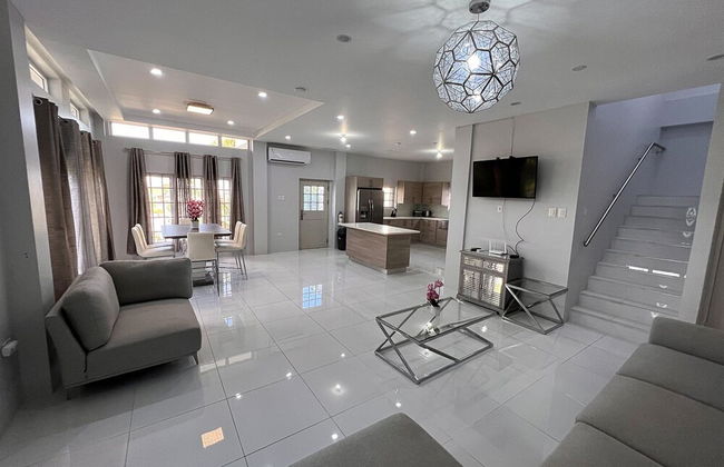 Glencoe Townhome With Loft Jacuzzi and Pool - Foto 4