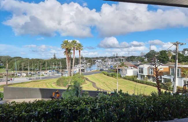 Fabulous Milford 1BR With Views & SkyTV - Photo 20