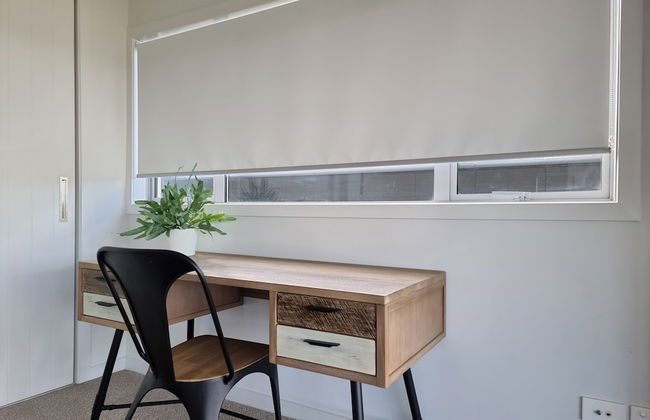 Fabulous Milford 1BR With Views & SkyTV - Photo 4