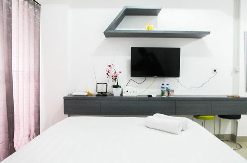 Photo 2 - Comfortable Studio Room Poris 88 Apartment Near Bale Kota Mall