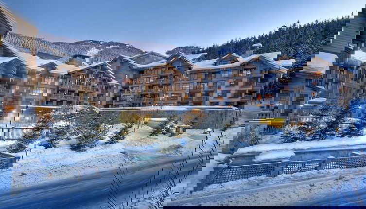 Foto 1 - First Tracks Lodge