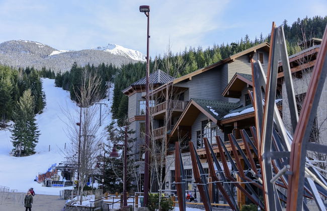 First Tracks Lodge - Foto 27