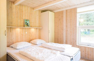 Photo 2 - 6 Person Holiday Home in Blavand