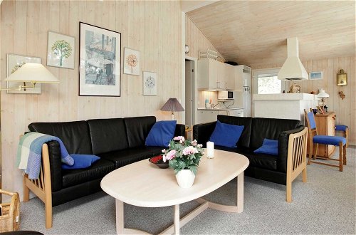 Photo 8 - Roomy Holiday Home in Jutland near Sea