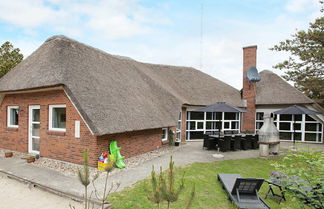 Photo 1 - 12 Person Holiday Home in Blavand