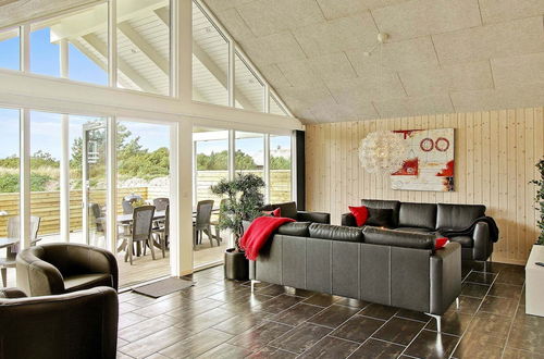 Foto 5 - Chic Holiday Home in Jutland near Sea