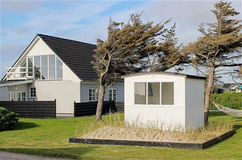 Foto 42 - 14 Person Holiday Home in Lokken
