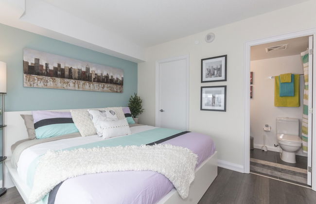 QuickStay - Yorkville's Finest (Yonge & Bloor) - Foto 2