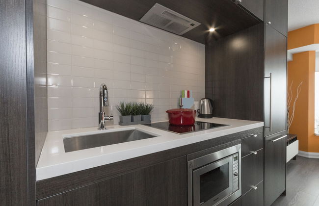 QuickStay - Yorkville's Finest (Yonge & Bloor) - Foto 7