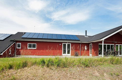 Photo 29 - Rustic Holiday Home in Ebeltoft with Hot Tub