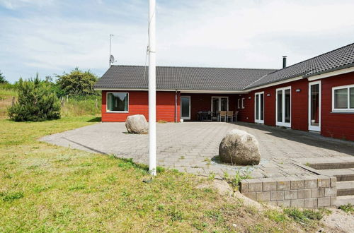 Photo 28 - Rustic Holiday Home in Ebeltoft with Hot Tub