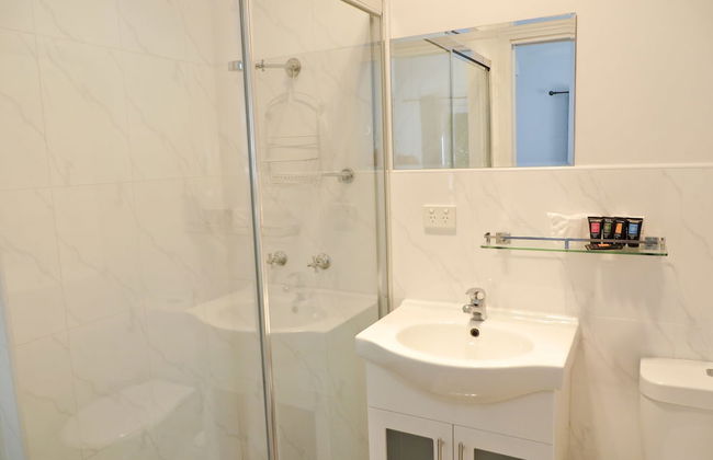 Homewood Cottages - Photo 16