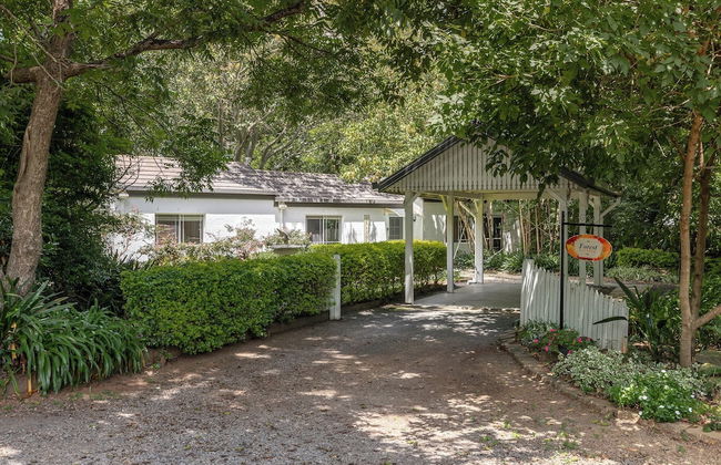 Homewood Cottages - Photo 11