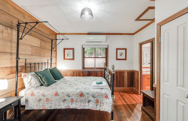 Homewood Cottages - Photo 5