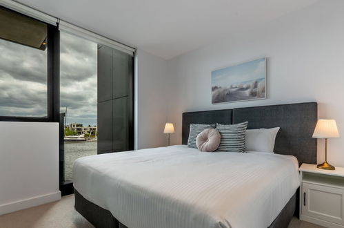 Photo 9 - Melbourne Private Apartments - Collins Wharf Waterfront, Docklands