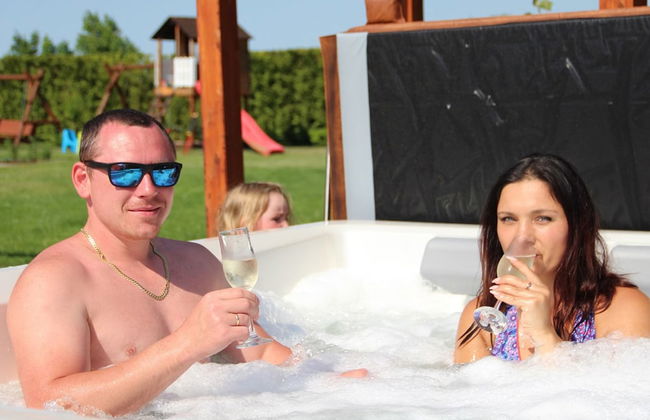 Przytulny Domek z Sauna , Jacuzzi i Basenem - Foto 16